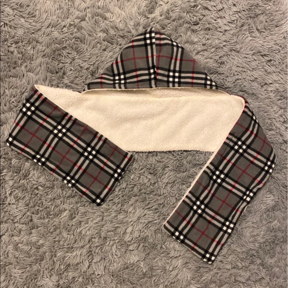 Hooded scarf